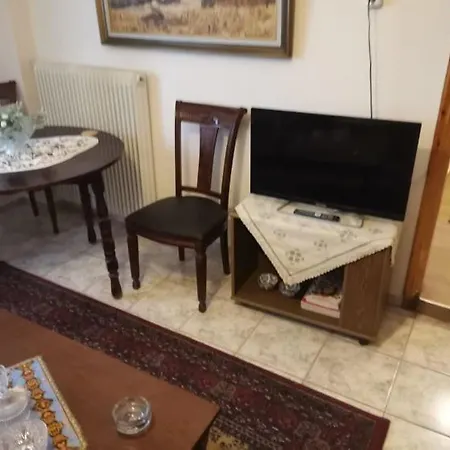 σπίτι στη γωνία Apartman