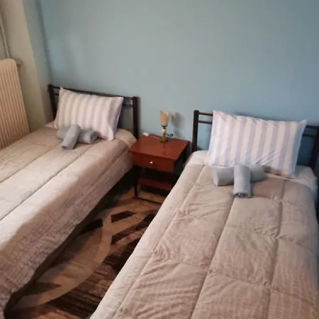 σπίτι στη γωνία Apartman *